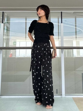 Mila Owenさんのコーディネート