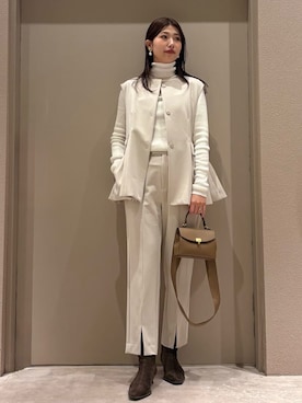 「Mila Owen（ミラオーウェン）のアイテム（イヤリング）」を使った、Mila Owenさん（レディース・169cm）の冬コーディネート