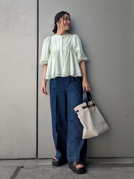 Mila Owenさんのコーディネート