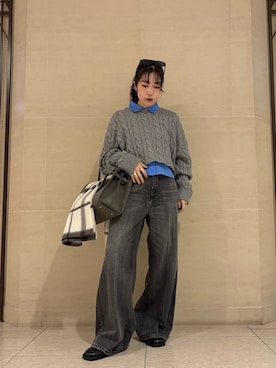 「アイテム（ストール/ショール、その他）」を使った、Mila Owenさん（レディース・155cm）の秋コーディネート