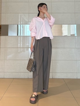 「シャツブラウス」｜Mila Owenさん（レディース・169cm）の夏コーディネート