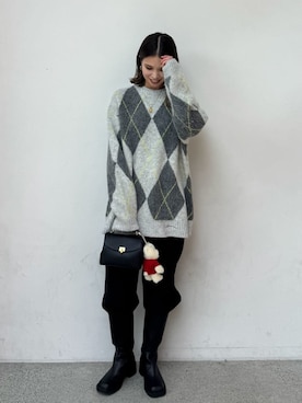 「アイテム（キーケース/キーアクセサリー）」を使った、Mila Owenさん（レディース・165cm）の冬コーディネート