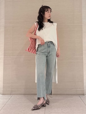 Mila Owenさんのコーディネート