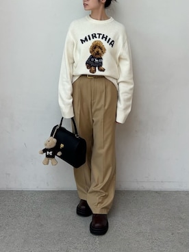 「アイテム（キーケース/キーアクセサリー）」を使った、Mila Owenさん（レディース・155cm）の冬コーディネート