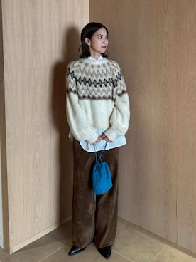 Mila Owenさん（レディース・165cm）の冬コーディネート