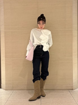 「シャツブラウス」｜Mila Owenさん（レディース・155cm）の冬コーディネート