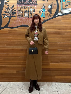 Mila Owenさん（レディース・162cm）の冬コーディネート