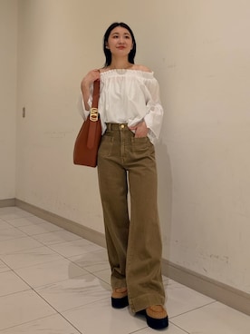 Mila Owenさん（レディース・156cm）の春コーディネート