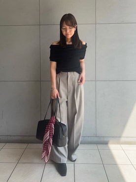 「アイテム（バンダナ/スカーフ）」を使った、Mila Owenさん（レディース・159cm）の夏コーディネート