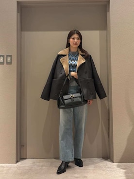 「アイテム（ムートンコート）」を使った、Mila Owenさん（レディース・169cm）の秋コーディネート