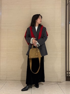 Mila Owenさん（レディース・155cm）の秋コーディネート