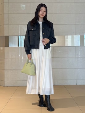 Mila Owenさん(レディース・169cm)の秋コーディネート