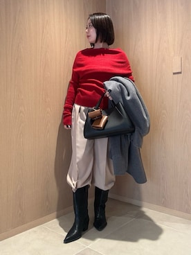 「アイテム（ピーコート）」を使った、Mila Owenさん（レディース・163cm）の冬コーディネート