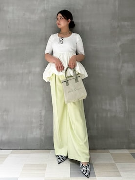 「ボリューム」｜Mila Owenさん（レディース・165cm）の夏コーディネート