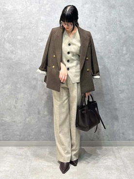 Mila Owenさん(レディース・155cm)の秋コーディネート
