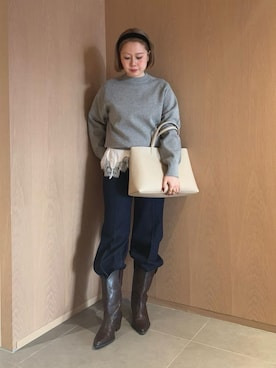 Mila Owenさんのコーディネート