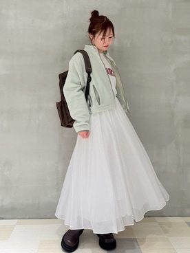 Mila Owenさん（レディース・160cm）の秋コーディネート