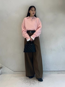 「アイテム（ポロシャツ）」を使った、Mila Owenさん（レディース・158cm）の秋コーディネート