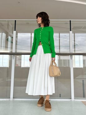 「フレアスカート」｜Mila Owenさん（レディース・160cm）の春コーディネート