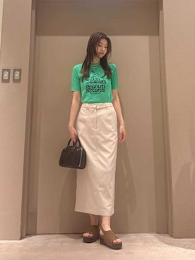 Mila Owenさん（レディース・169cm）の春コーディネート