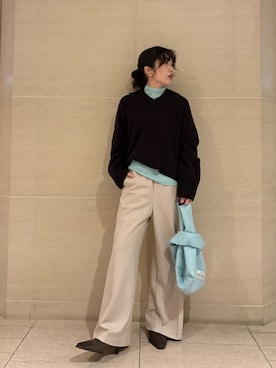 「アイテム（エコバッグ/サブバッグ）」を使った、Mila Owenさん（レディース・155cm）の冬コーディネート