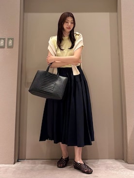 「Mila Owen（ミラオーウェン）のトートバッグ（トートバッグ、ブラック系）」を使った、Mila Owenさんの春コーディネート