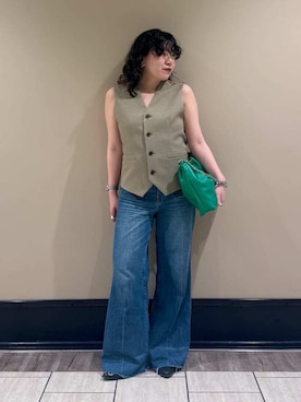 Mila Owenさんのコーディネート