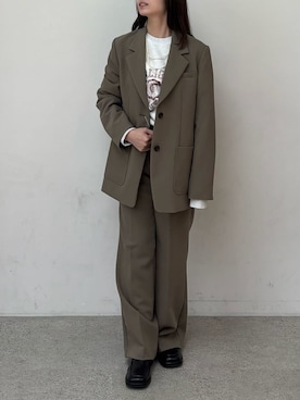 Mila Owenさん（レディース・155cm）の秋コーディネート