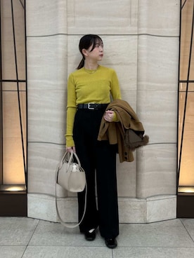 「アイテム（チェスターコート）」を使った、Mila Owenさん（レディース・153cm）の秋コーディネート