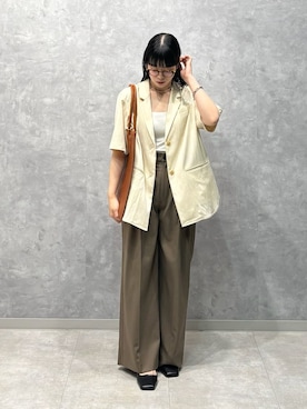 Mila Owenさん（レディース・155cm）の夏コーディネート
