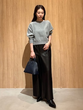 Mila Owenさん(レディース・155cm)の秋コーディネート