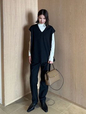 Mila Owenさん（レディース・165cm）の冬コーディネート