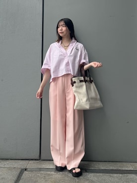 Mila Owenさんのコーディネート