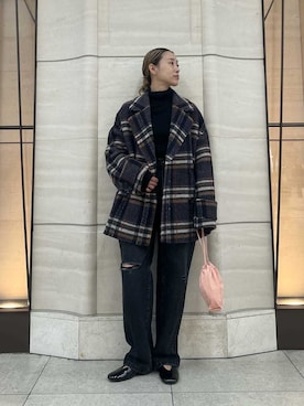 「アイテム（ピーコート、その他）」を使った、Mila Owenさん（レディース・158cm）の秋コーディネート
