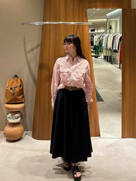 「Mila Owen（ミラオーウェン）のウエストボリュームフレアスカート（スカート、ブルー系）」を使った、Mila Owenさんの春コーディネート