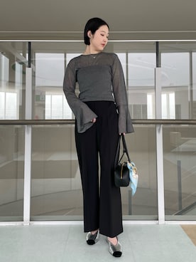 Mila Owenさんのコーディネート