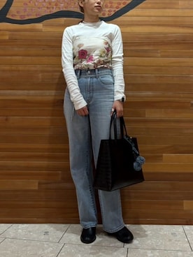 「Mila Owen（ミラオーウェン）のアイテム（Tシャツ/カットソー）」を使った、Mila Owenさん（レディース・158cm）の冬コーディネート