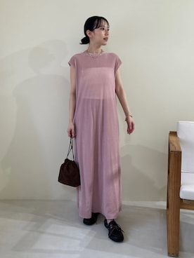 「アイテム（モカシン/デッキシューズ）」を使った、Mila Owenさん（レディース・158cm）の夏コーディネート