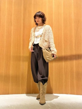 Mila Owenさんのコーディネート