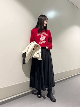 Mila Owenさん（レディース・163cm）の冬コーディネート