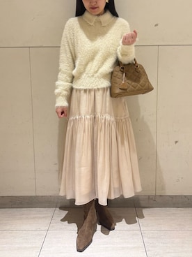 「アイテム（ボストンバッグ、イエロー系）」を使った、Mila Owenさん（レディース・161cm）の秋コーディネート