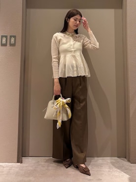 Mila Owenさん（レディース・169cm）の冬コーディネート