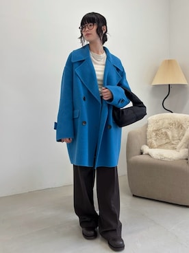 「アイテム（ピーコート）」を使った、Mila Owenさん（レディース・155cm）の夏コーディネート