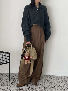 「アイテム（キーケース/キーアクセサリー）」を使った、Mila Owenさん（レディース・158cm）の秋コーディネート