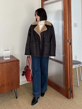 「アイテム（キーケース/キーアクセサリー、ブラウン系）」を使った、Mila Owenさん（レディース・163cm）の冬コーディネート