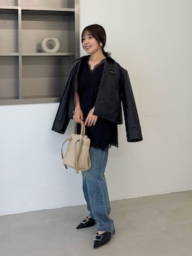 Mila Owenさんのコーディネート