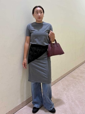 「アイテム（イヤリング）」を使った、Mila Owenさん（レディース・155cm）の夏コーディネート