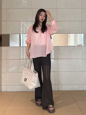 Mila Owenさん（レディース・169cm）の夏コーディネート