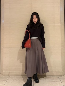 「アイテム（ムートンコート）」を使った、Mila Owenさん（レディース・155cm）の冬コーディネート