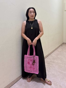 Mila Owenさん（レディース・155cm）の夏コーディネート
